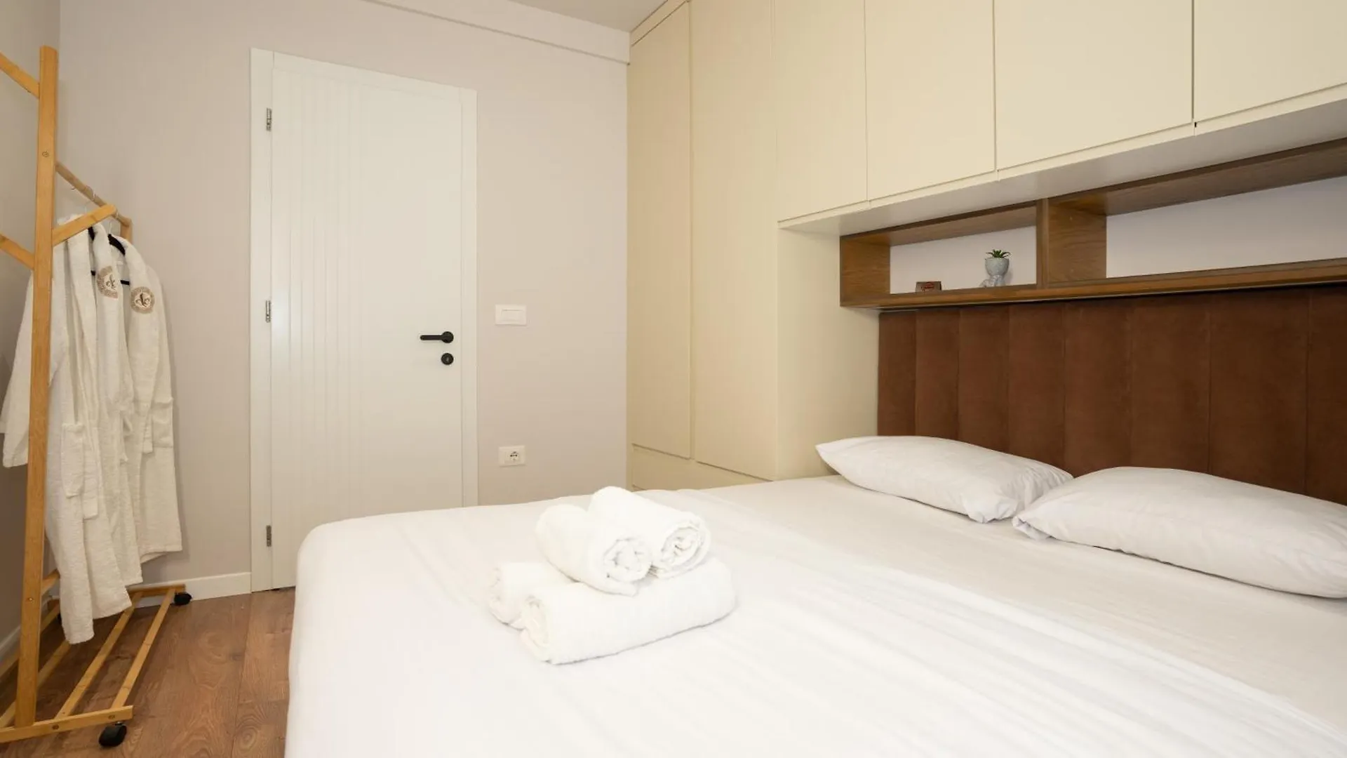 Urbanretreat Apartment Tirana 0*,