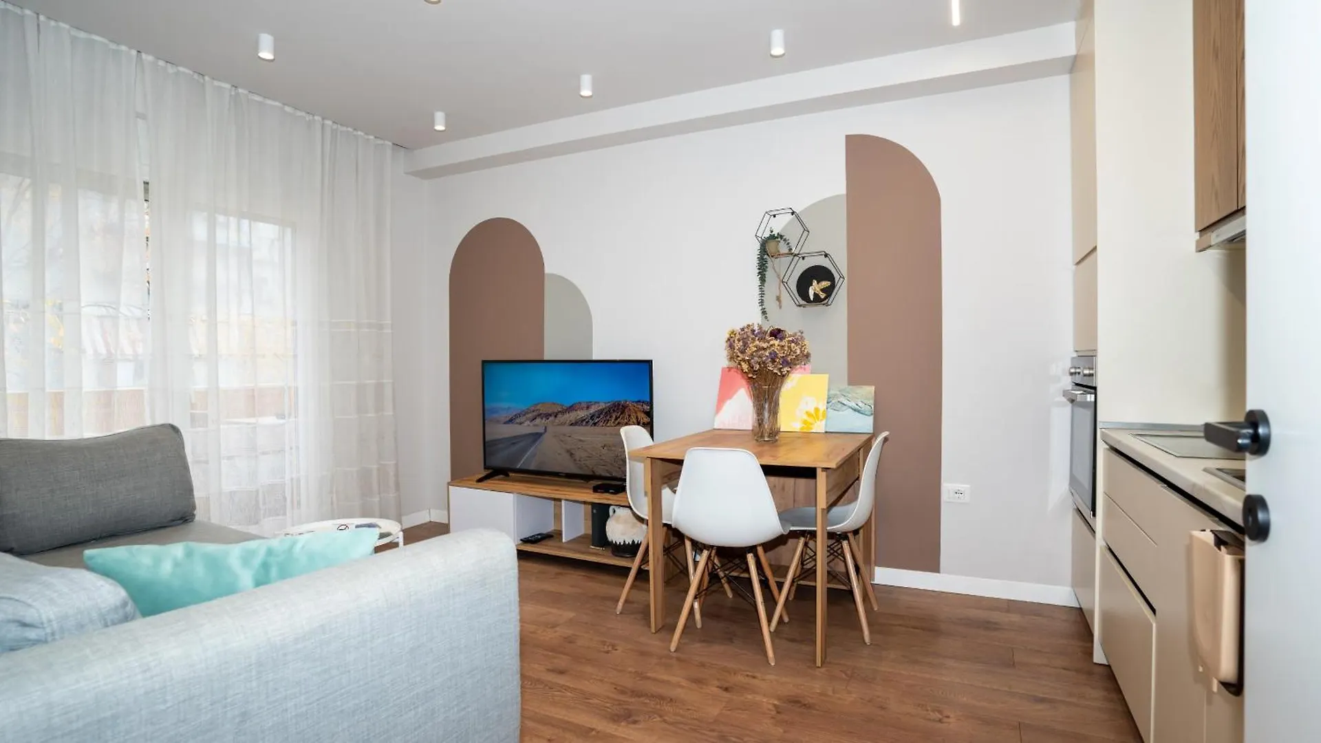 Urbanretreat Apartment Tirana 0*,  Albania